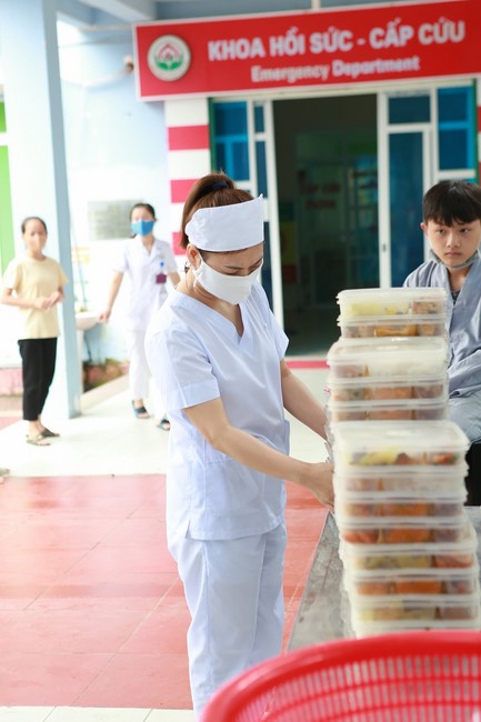 Charity of  Dong Cao pagoda